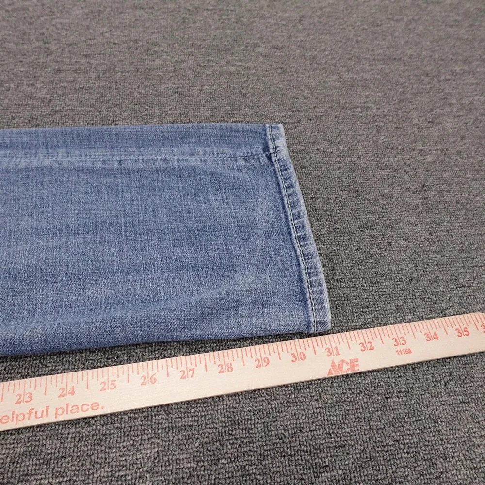 BKE Tyler Jeans Mens 34x31 Blue Light Wash Relaxed Straight Stretch Denim Pants